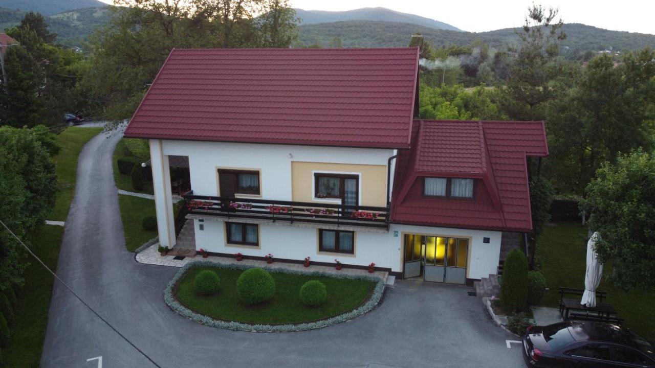 Hotel House Pavlic à Grabovac  Extérieur photo