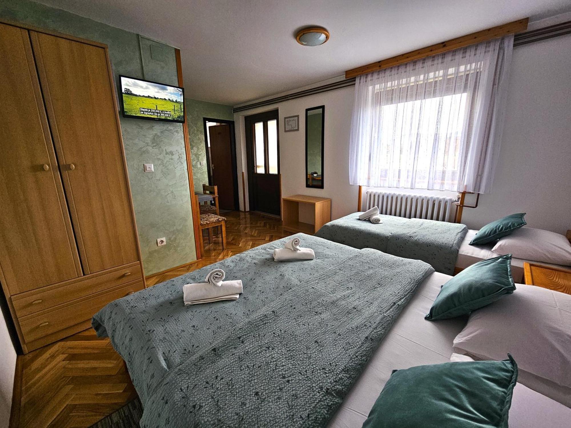 Hotel House Pavlic à Grabovac  Extérieur photo