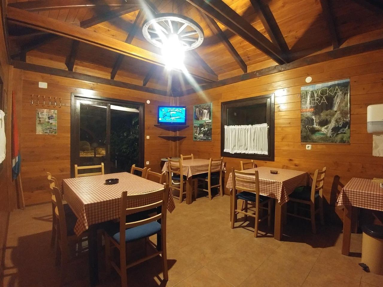 Hotel House Pavlic à Grabovac  Extérieur photo